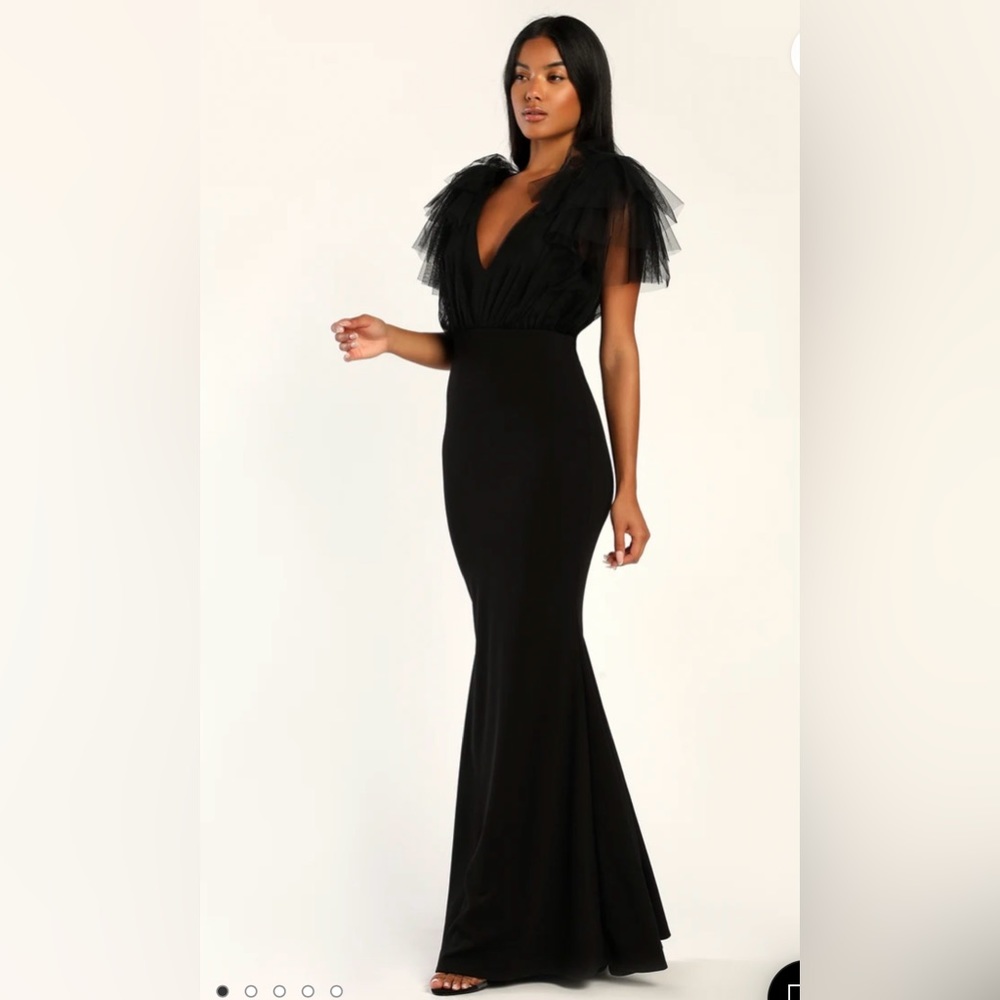 Lulu’s Fabulous Fun Black Tulle Flutter Sleeve
Mermaid Maxi Dress